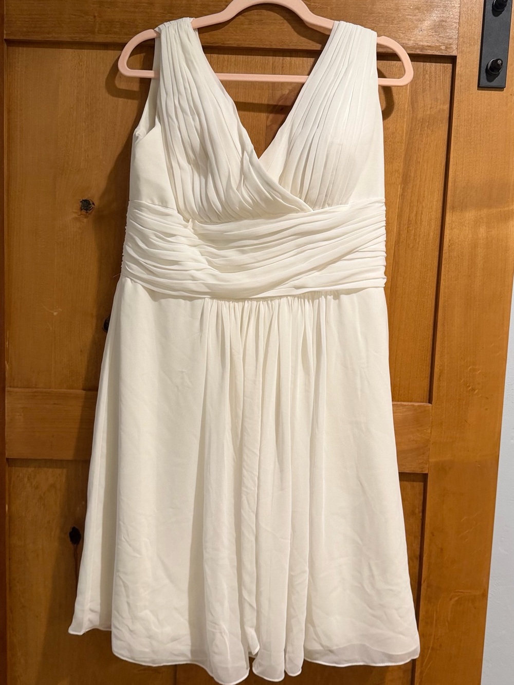 Bill Levkoff Ivory Pleated V-Neck Chiffon Mini Dress size 20